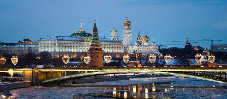 تعرف على روسيا سانت بطرسبرغ موسكو كازان