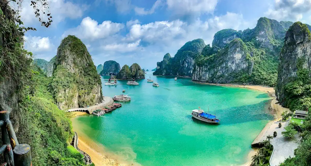 فيتنام 11 يوم هوتشي منه الى هانوي